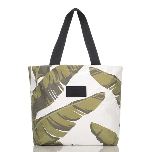 DAY TRIPPER - US 1654