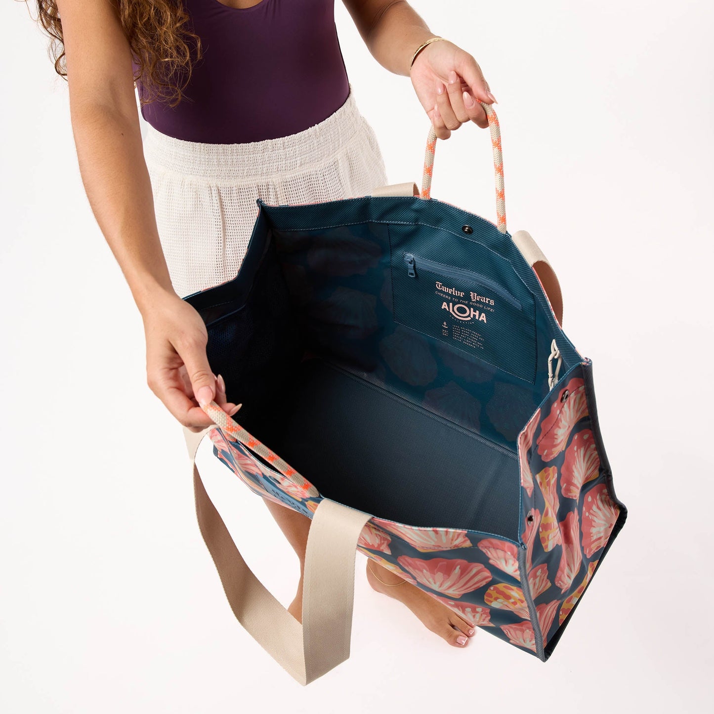 CARRY IT ALL TOTE - US 5627