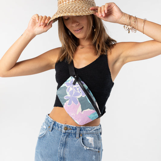MINI HIP PACK - US 7991