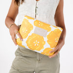 MID POUCH - US 7073