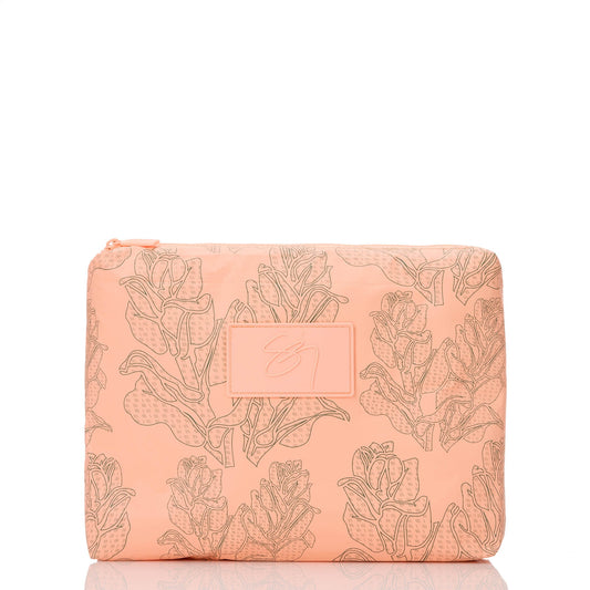 MID POUCH - US 5784