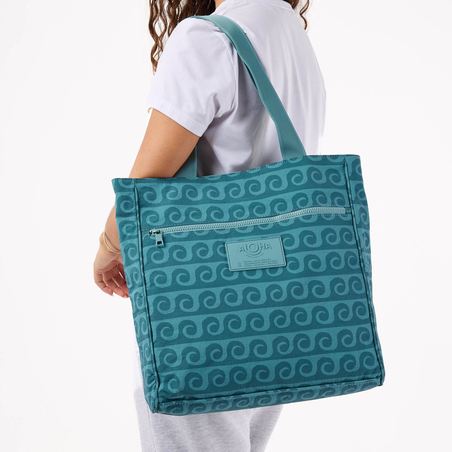 KEEP IT LIGHT DAILY TOTE - US 7482