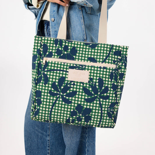 KEEP IT LIGHT DAILY TOTE - US 8164