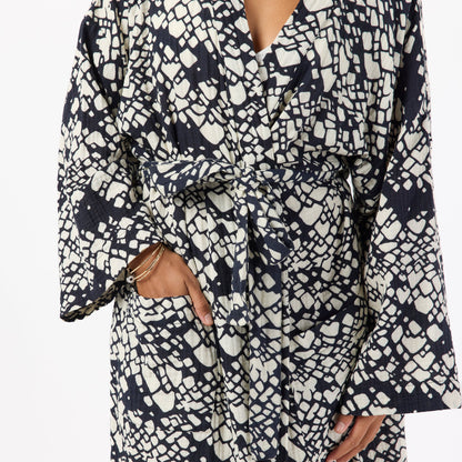 STAYCATION ROBE - US 4657