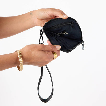 GO-TO WRISTLET - US 7853